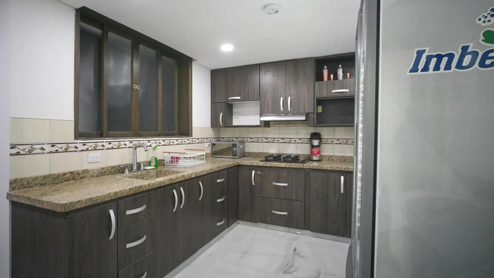 Qantic Lodging Medellin Guest house