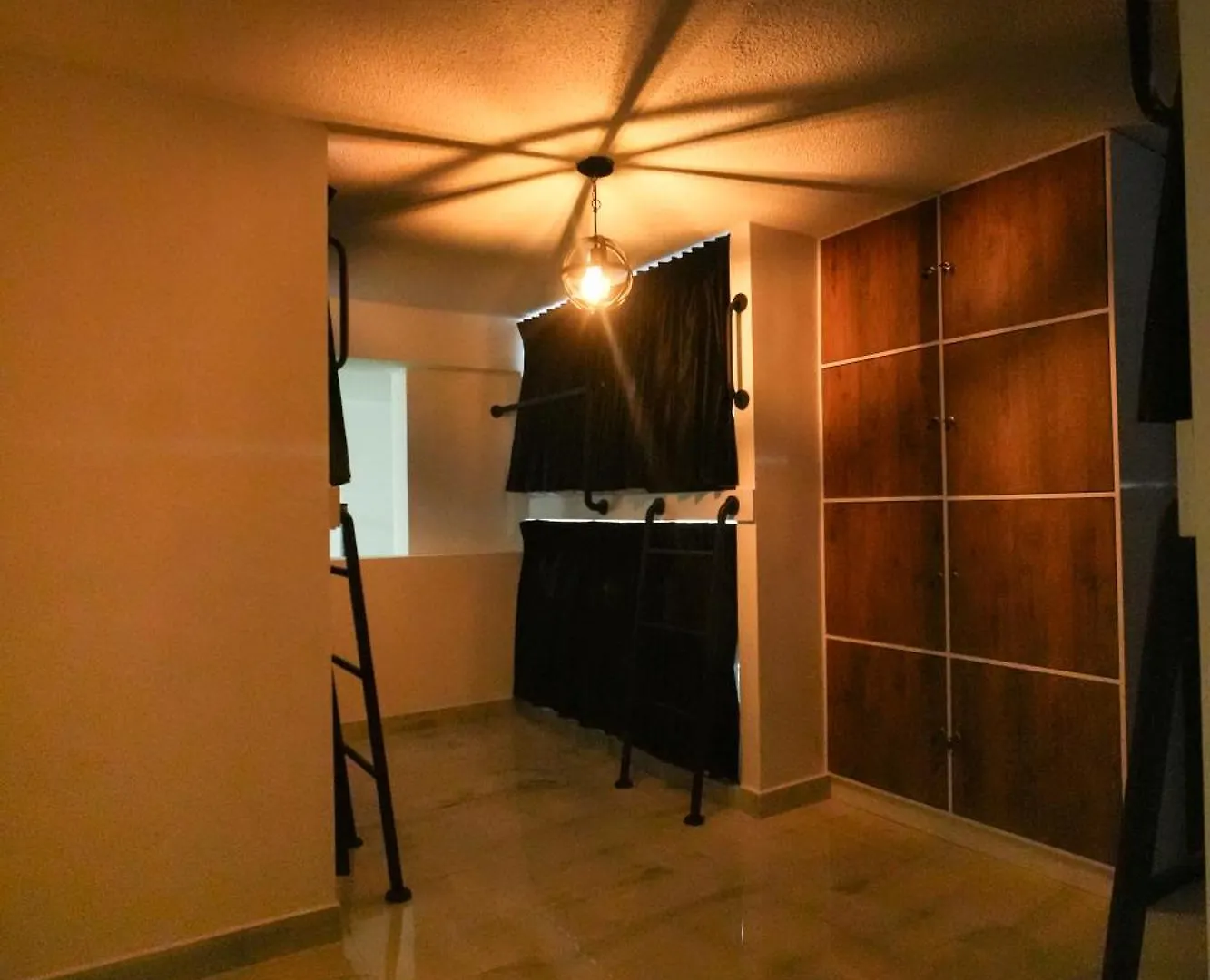 Qantic Lodging Medellin Guest house