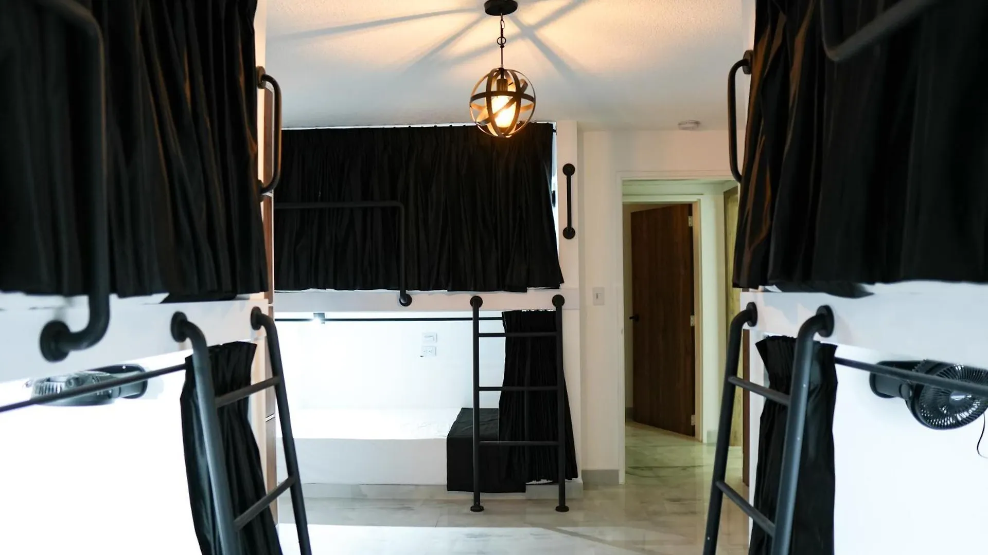 Qantic Lodging Medellin Colombia